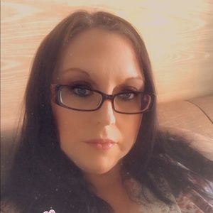 Meet your Posher, Ellen